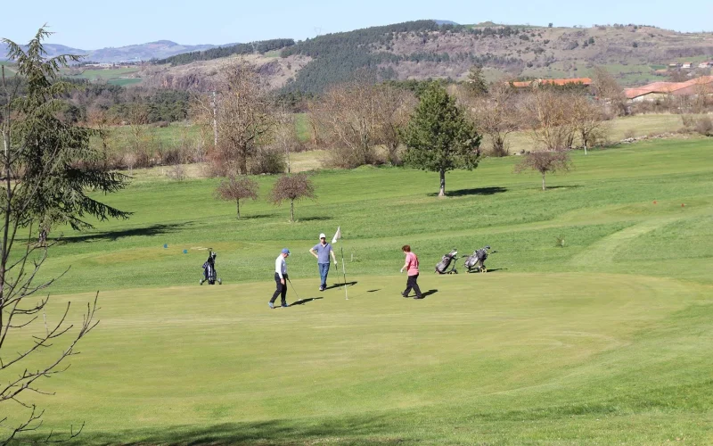 Le Golf du Puy-en-Velay accueille l’Open International de Pitch&Putt