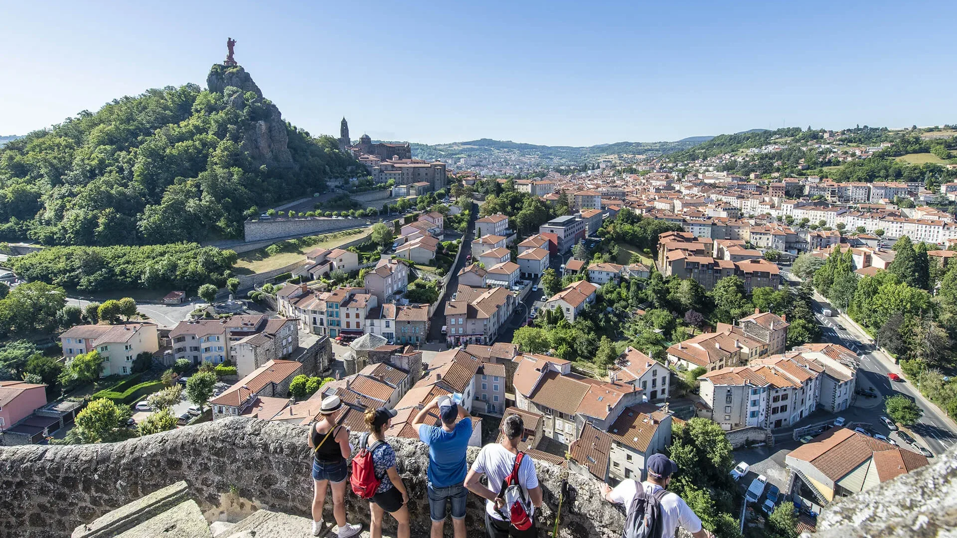 Vue du rocher et de la chapelle Saint-Michel d'Aiguilhe