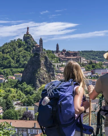 Vue sur Le Puy-en-Velay capitale des chemins de Saint-Jacques de Compostelle