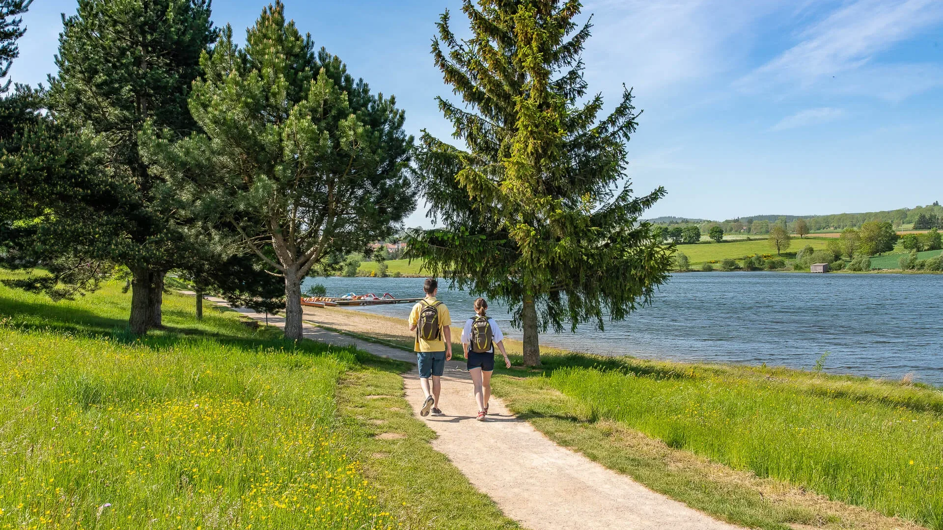 gr700-regordane-lac-de-naussac-1