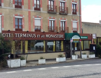 HOT_Hôtel restaurant « Monastère et Terminus »_ façade
